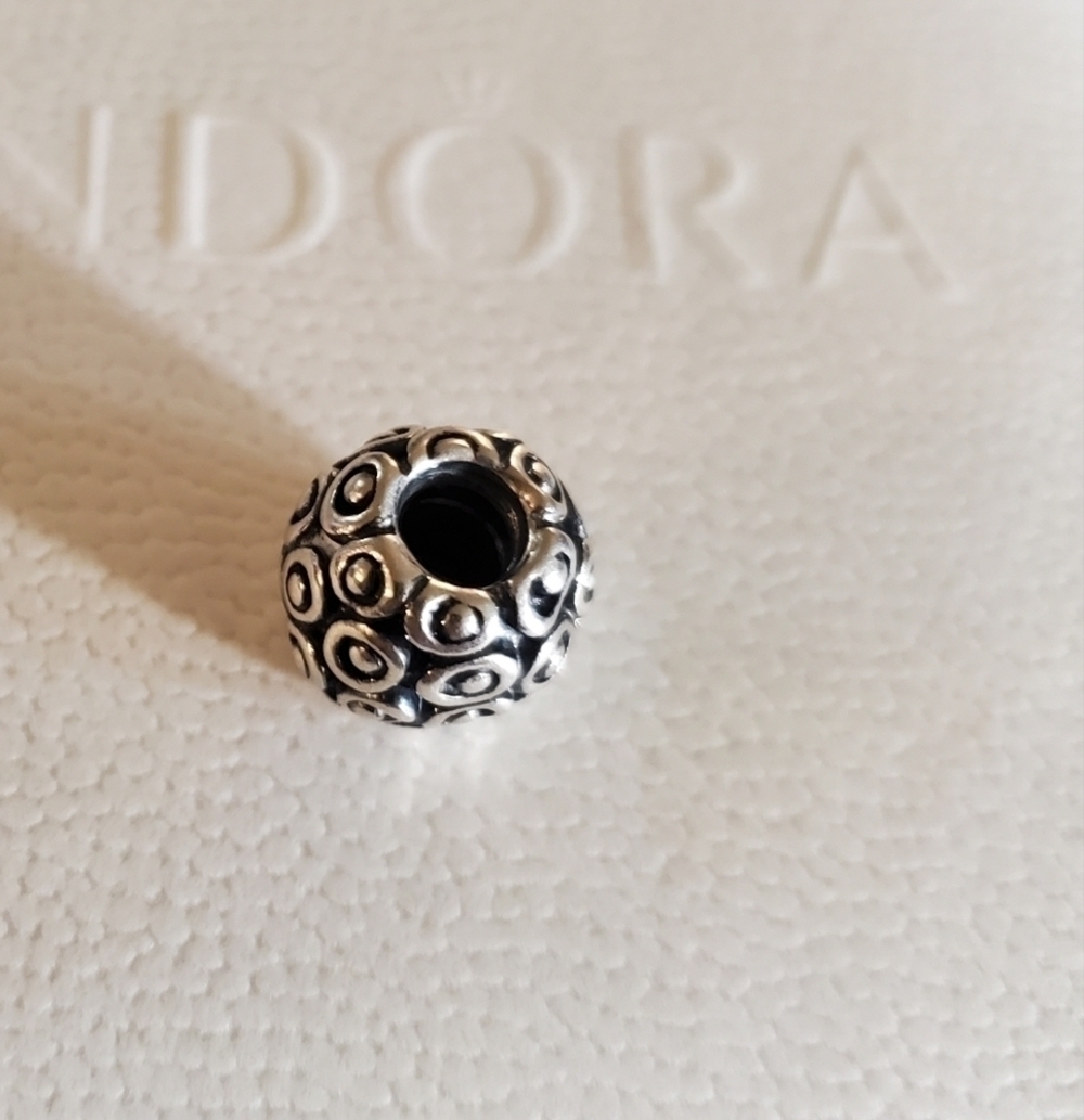 Pandora Retired Sterling Silver Celebration Designer Charm - Picture 10 of 11